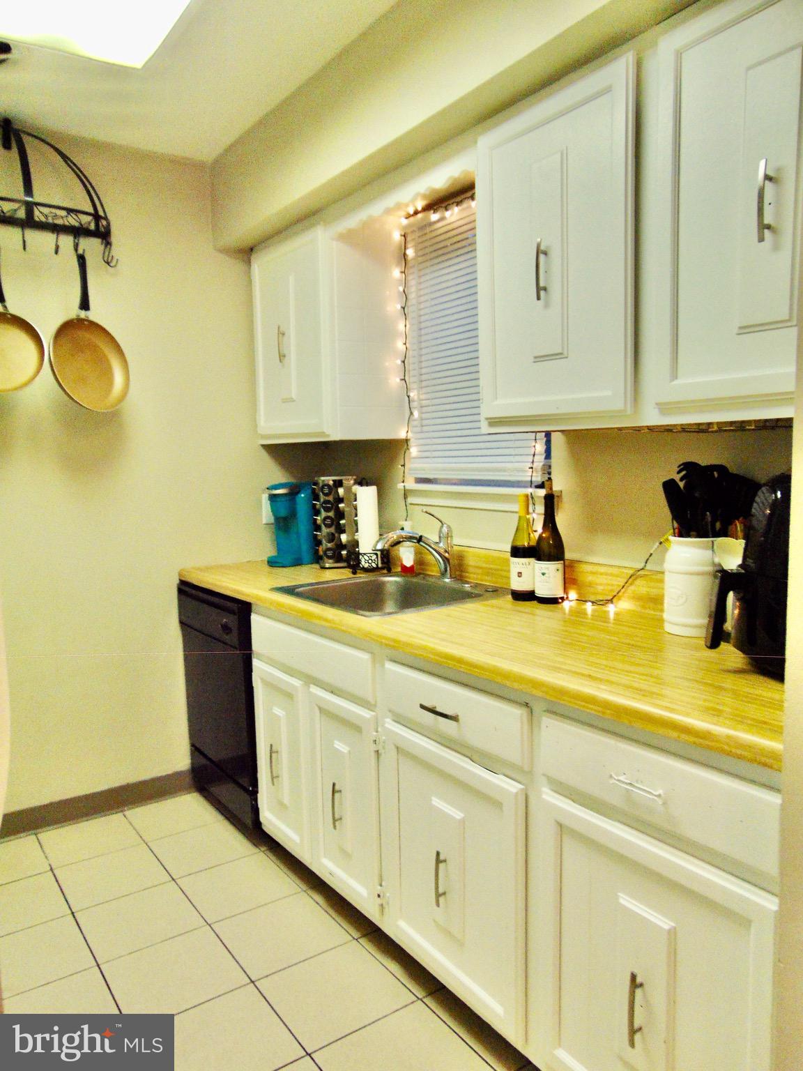 9481 Woodbridge Road Philadelphia, PA 19114 - Photo 16 of 32 First Floor Kitchen