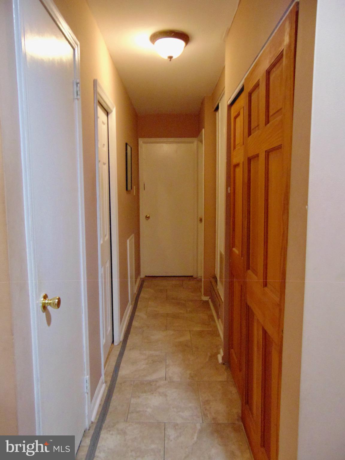 9481 Woodbridge Road Philadelphia, PA 19114 - Photo 26 of 32 Second Floor Hall