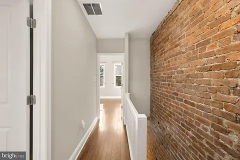 $4,150 | 912 I Street Northeast, Washington, DC 20002
