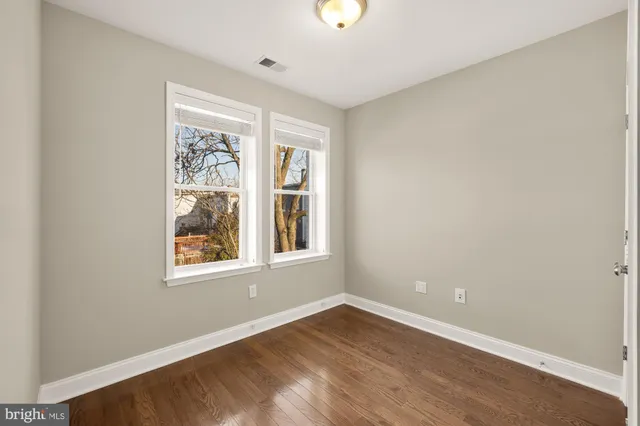 $4,150 | 912 I Street Northeast, Washington, DC 20002