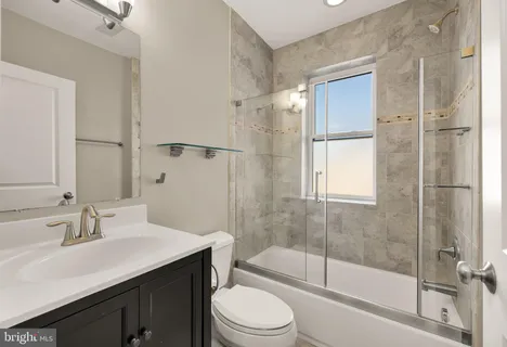 $4,150 | 912 I Street Northeast, Washington, DC 20002