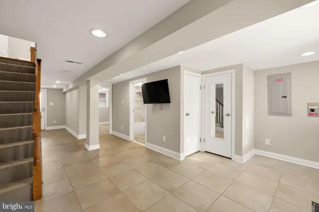 $4,150 | 912 I Street Northeast, Washington, DC 20002