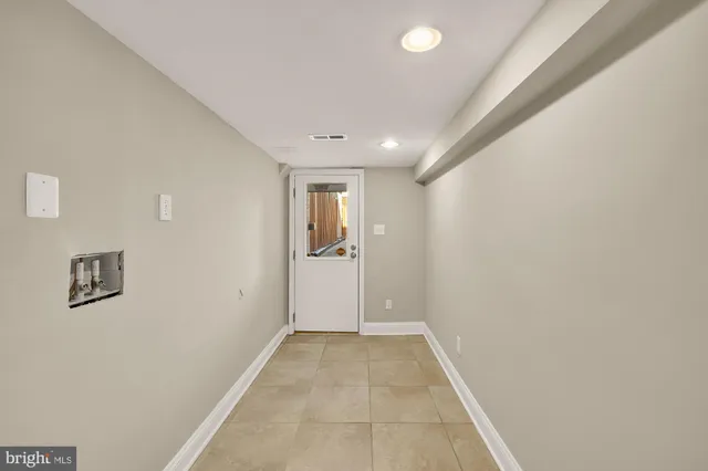 $4,150 | 912 I Street Northeast, Washington, DC 20002