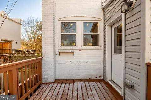 $4,150 | 912 I Street Northeast, Washington, DC 20002