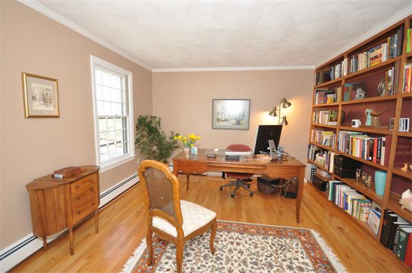 63 Garfield Road Concord, MA 01742 - Photo 8 of 16 Gallery Image 8