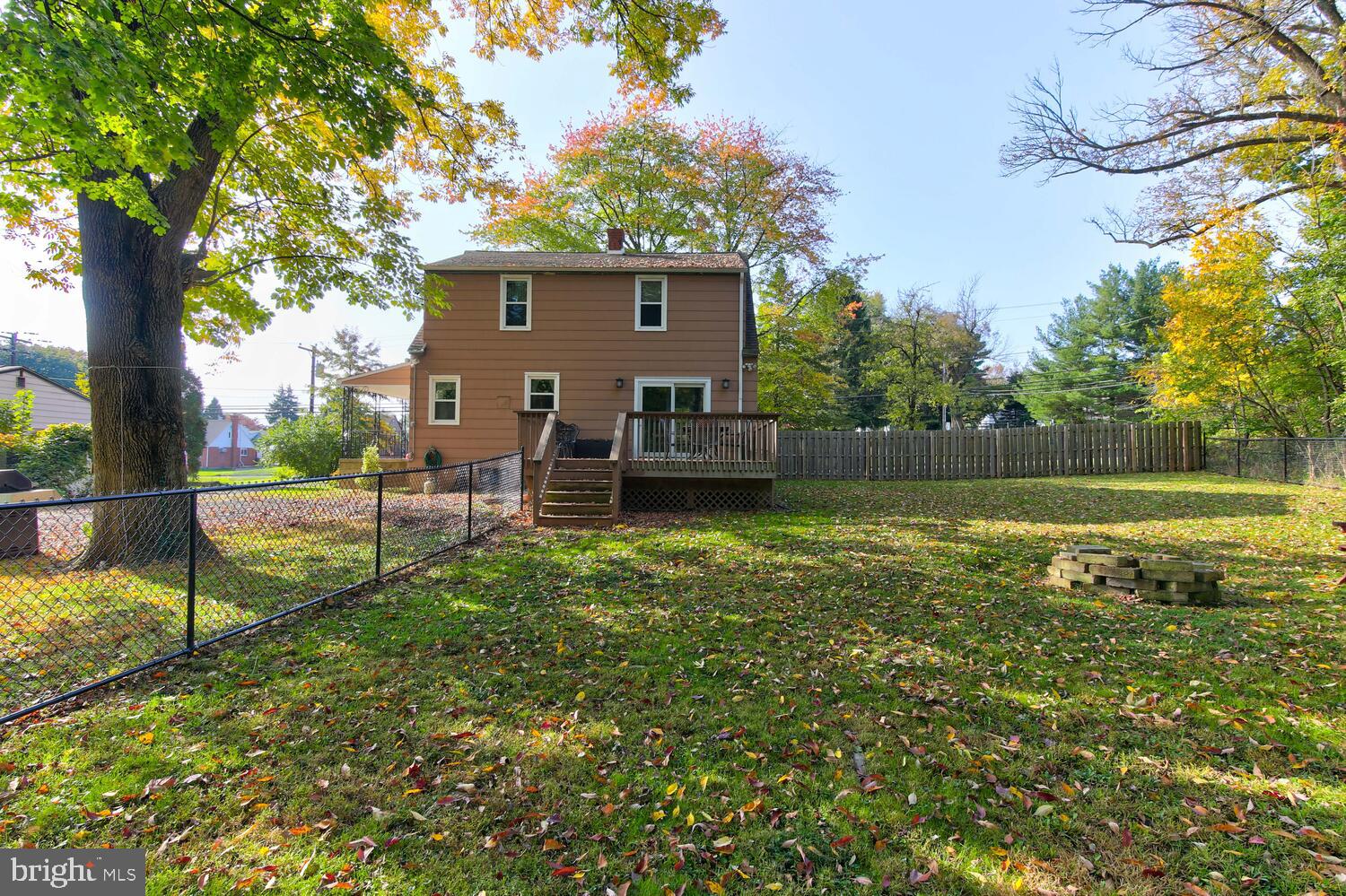 649 South York Road Hatboro, PA 19040 - Photo 40 of 41 Fenced rear yard