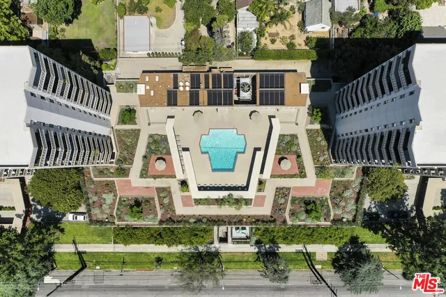 $895,000 | 4455 Los Feliz Boulevard, Unit 907, Los Angeles, CA 90027