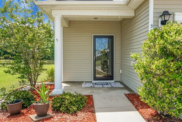 $390,000 | 515 Flycatcher Drive, Goose Creek, SC 29445