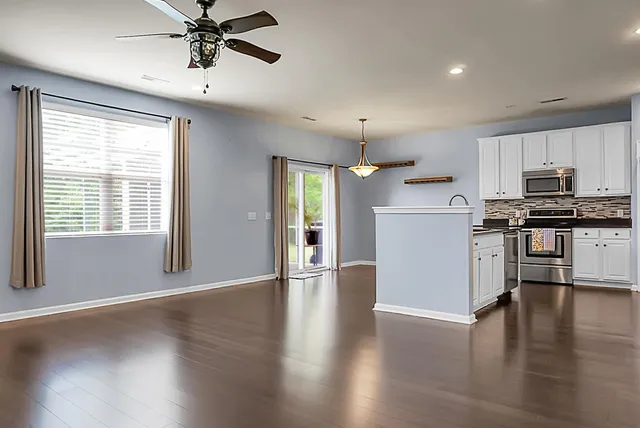 $390,000 | 515 Flycatcher Drive, Goose Creek, SC 29445