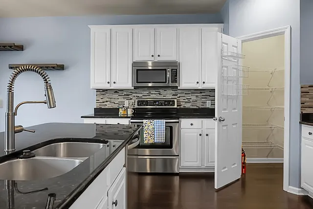 $390,000 | 515 Flycatcher Drive, Goose Creek, SC 29445