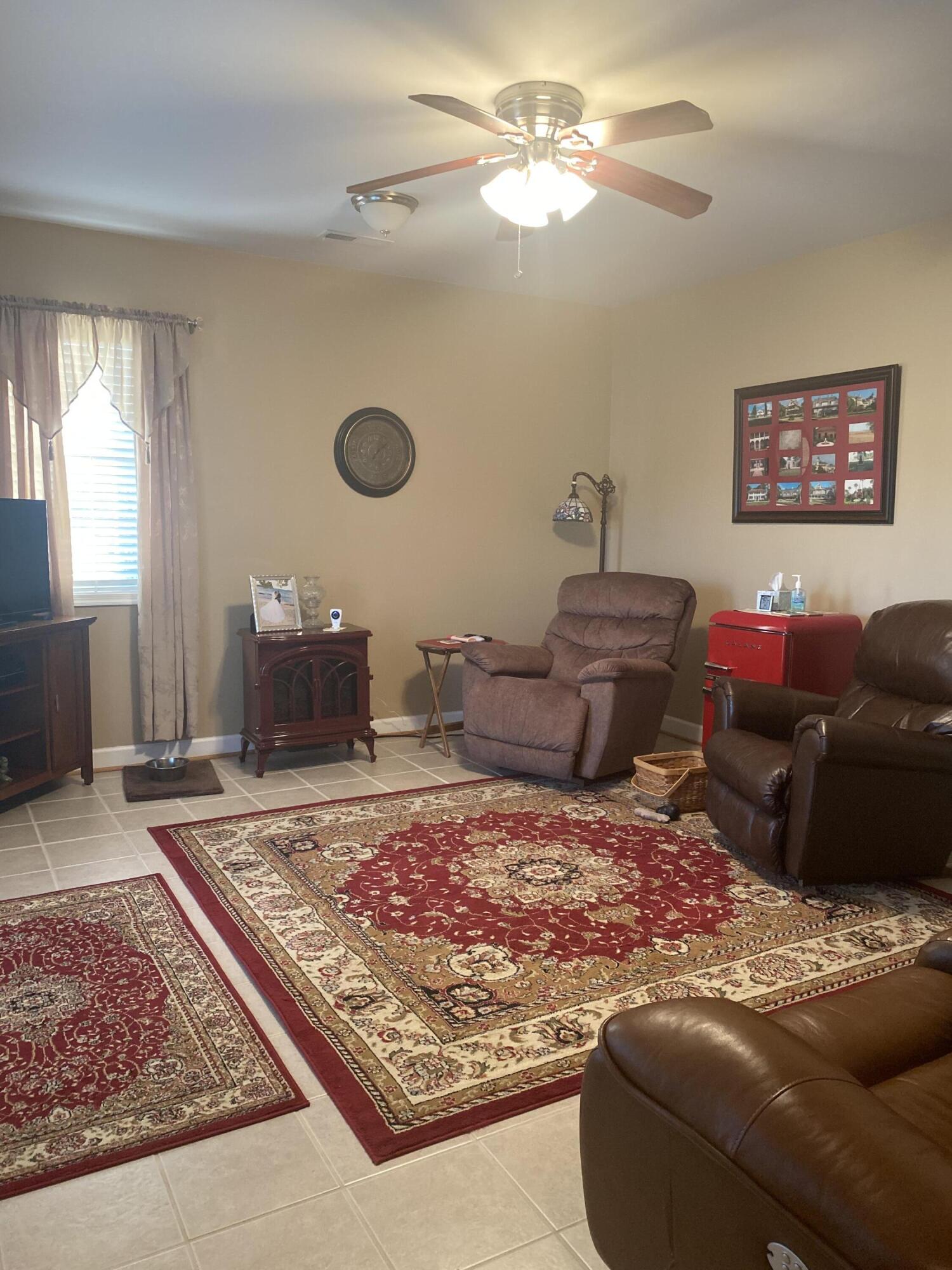 24 Goad Road Fincastle, VA 24090 - Photo 13 of 23 IMG_2709