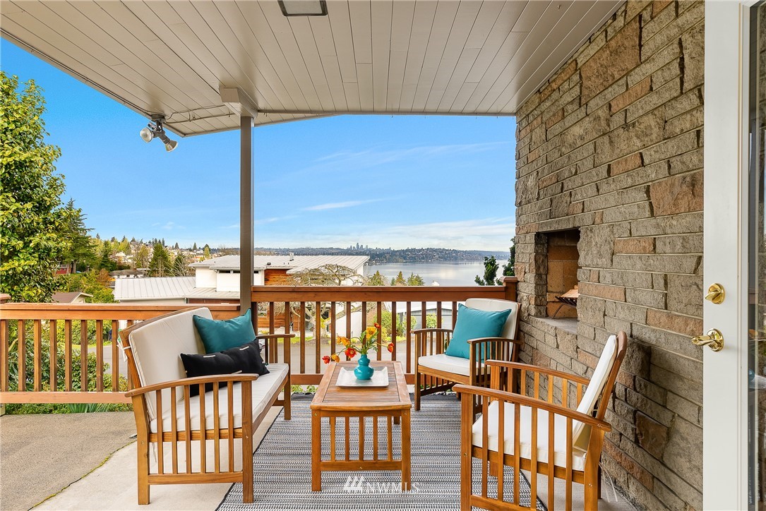 7139 South Sunnycrest Road Seattle, WA 98178 - Photo 17 of 28