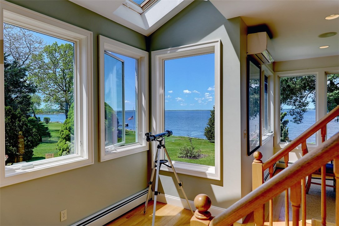11 Shore Road Bristol, RI 02809 - Photo 10 of 40