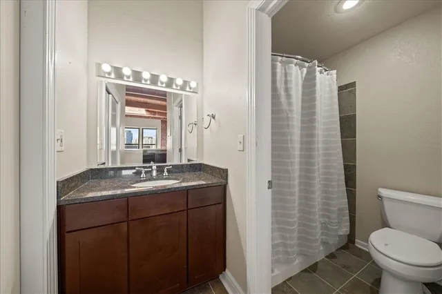 $135,000 | 308 West 8th Street, Unit 712, Kansas City, MO 64105