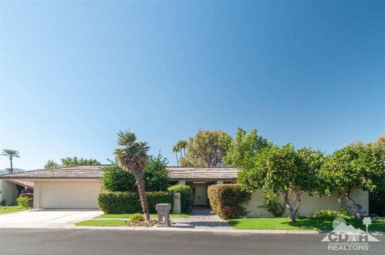 11 Wake Forest Court Rancho Mirage, CA 92270 - Photo 3 of 25 a view of a volley ball court