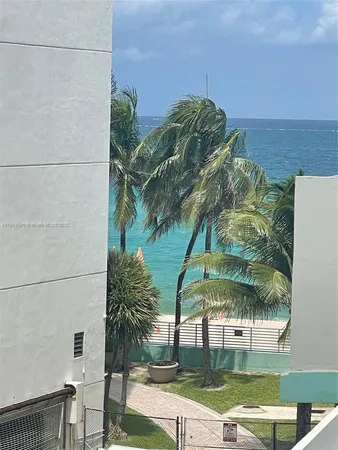 $2,800 | 3725 South Ocean Drive, Unit 415, Hollywood, FL 33019