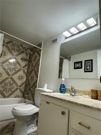 $2,800 | 3725 South Ocean Drive, Unit 415, Hollywood, FL 33019