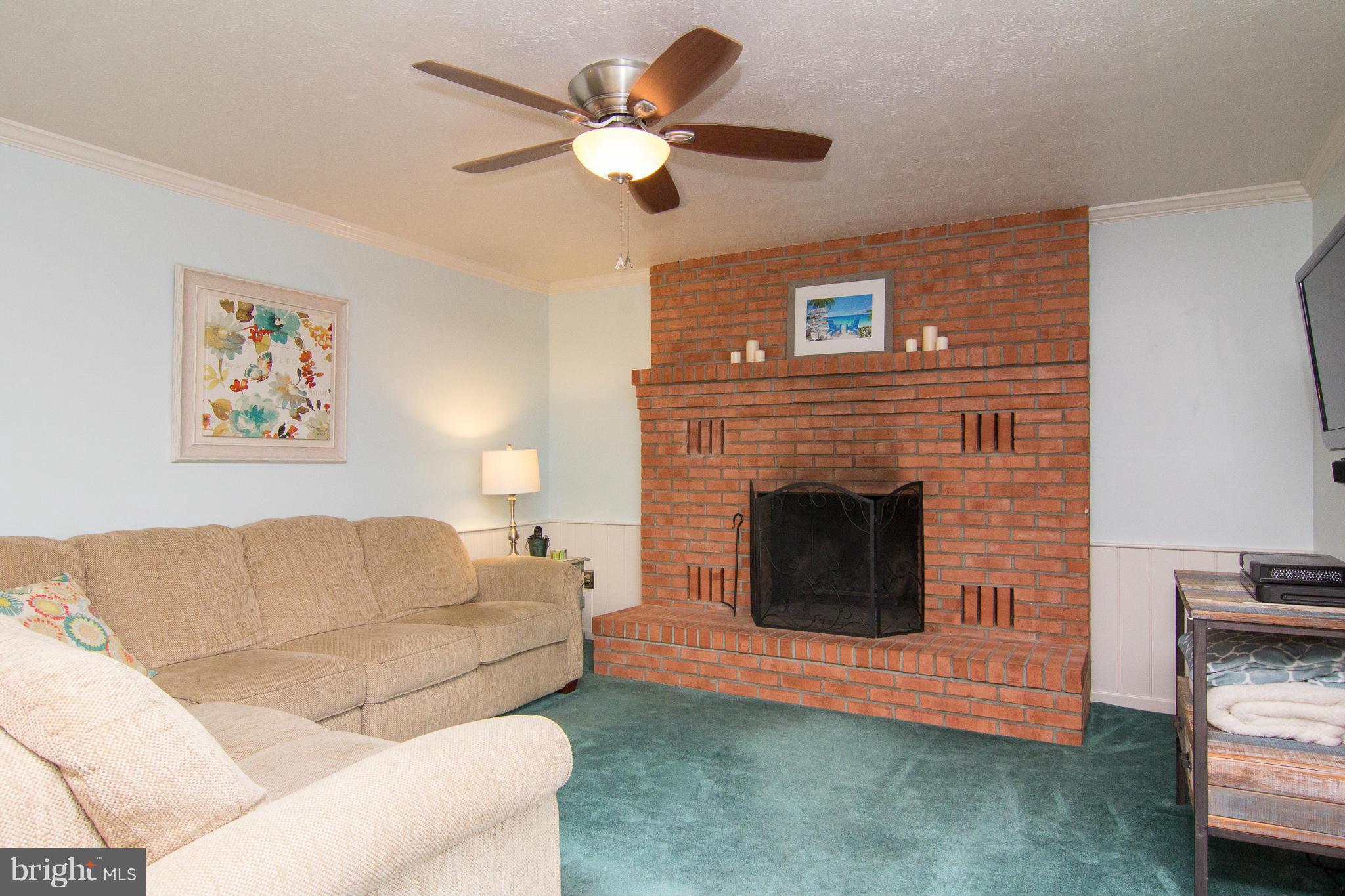 2405 Cape Horn Road Hampstead, MD 21074 - Photo 9 of 26 Family Room