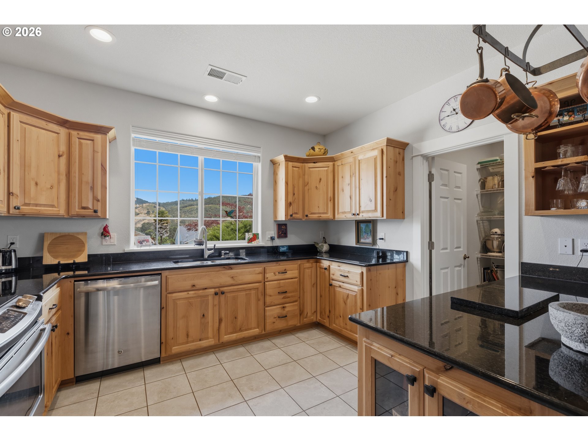 200 Rainbow Ridge Avenue Roseburg, OR 97471 - Photo 17 of 48