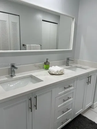 $3,650 | 1541 South Ocean Boulevard, Unit 225, Lauderdale-by-the-Sea, FL 33062