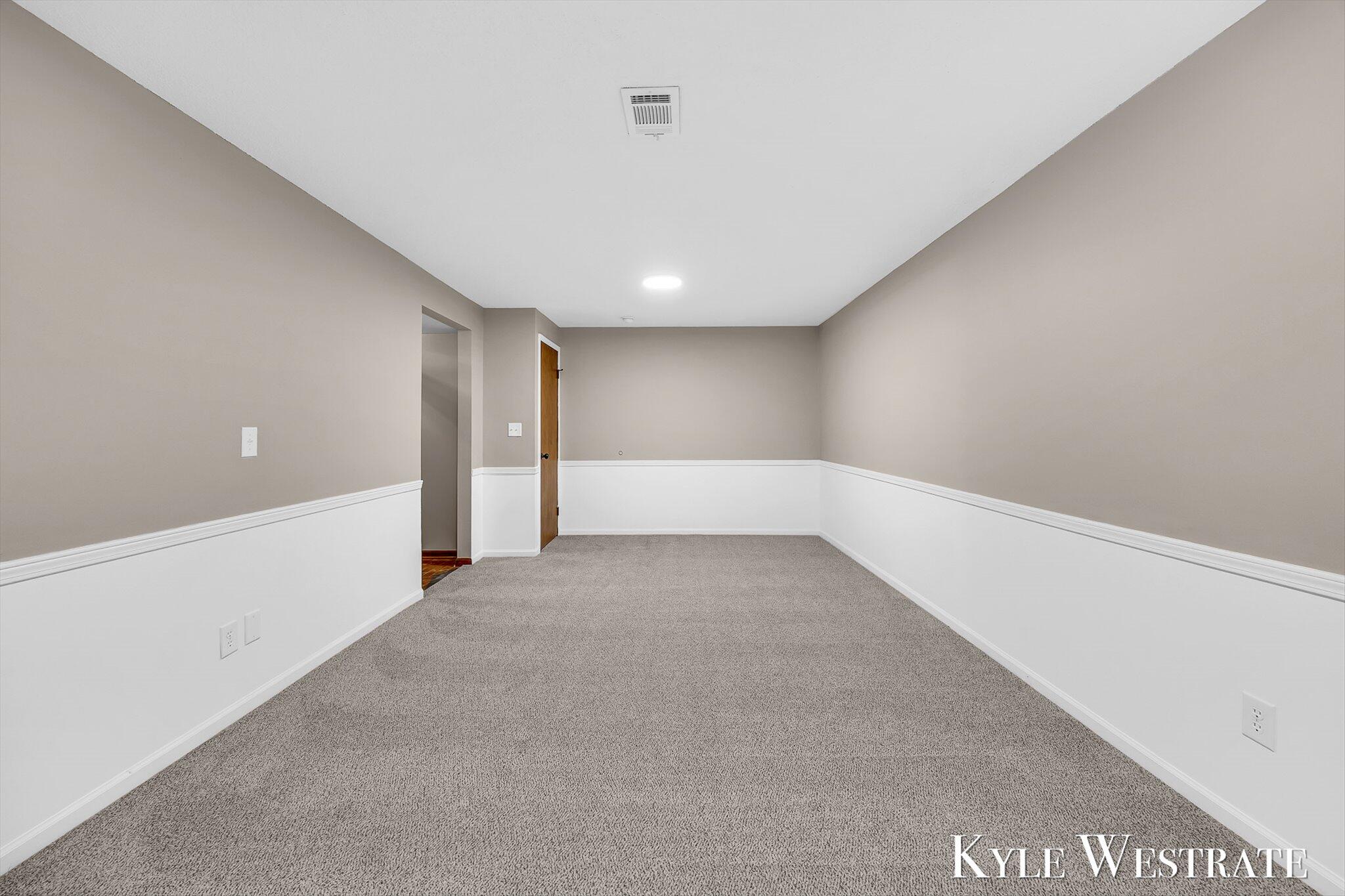 3425 Cascade Road Southeast Grand Rapids, MI 49546 - Photo 21 of 34 20-K1J17916