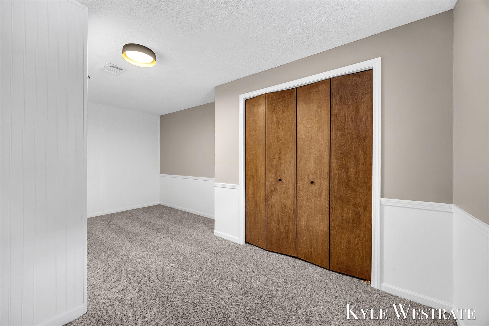 3425 Cascade Road Southeast Grand Rapids, MI 49546 - Photo 26 of 34 22-K1J17926