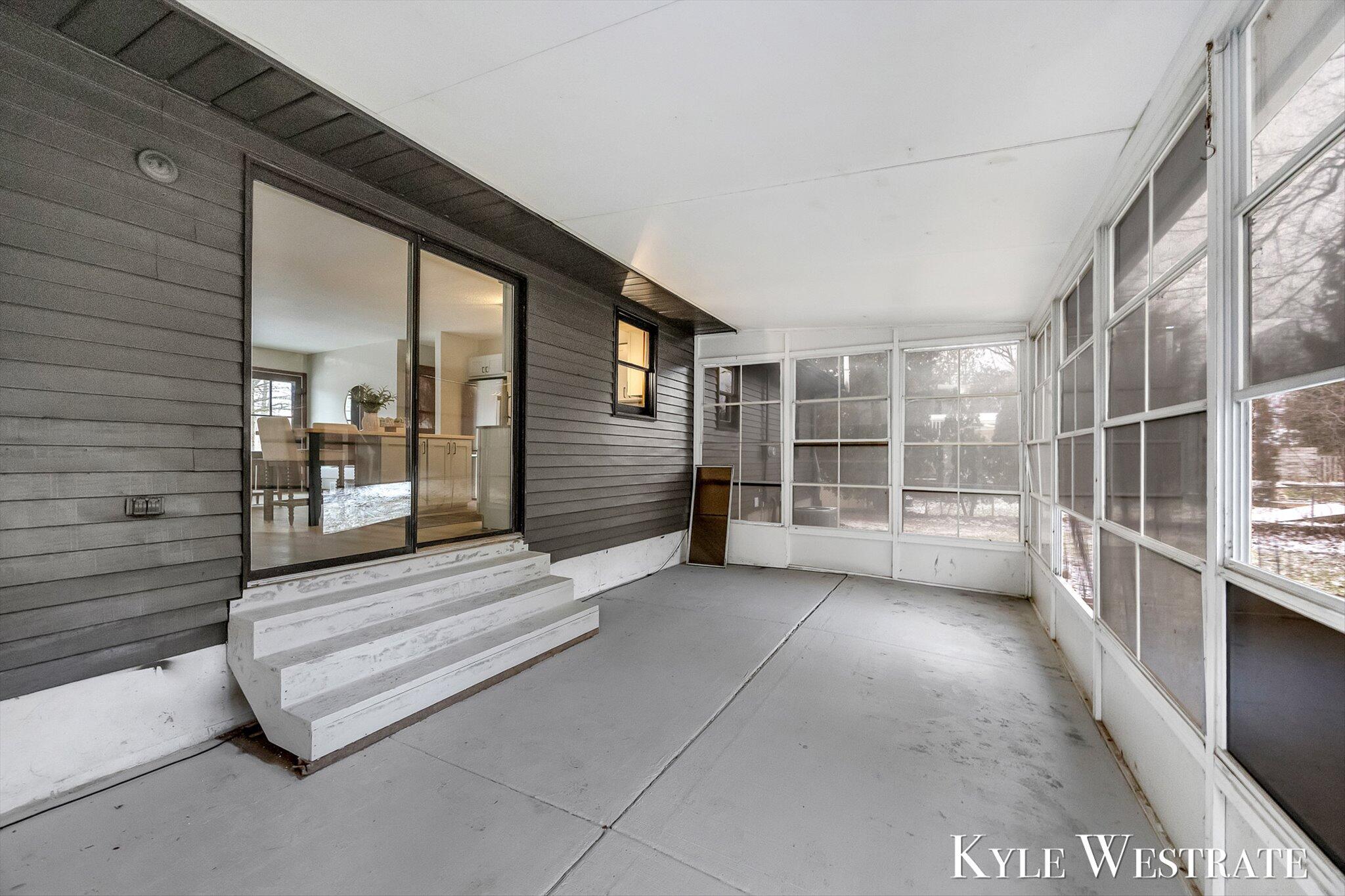 3425 Cascade Road Southeast Grand Rapids, MI 49546 - Photo 30 of 34 05-K1J17961