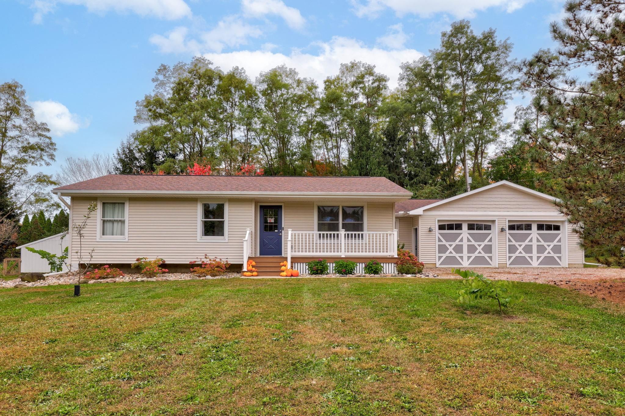 7984 North Williams Road St. Johns, MI 48879 - Photo 1 of 51 50192276-59aecbdd-22b9-45cc-a85e-d85a95429543.JPG