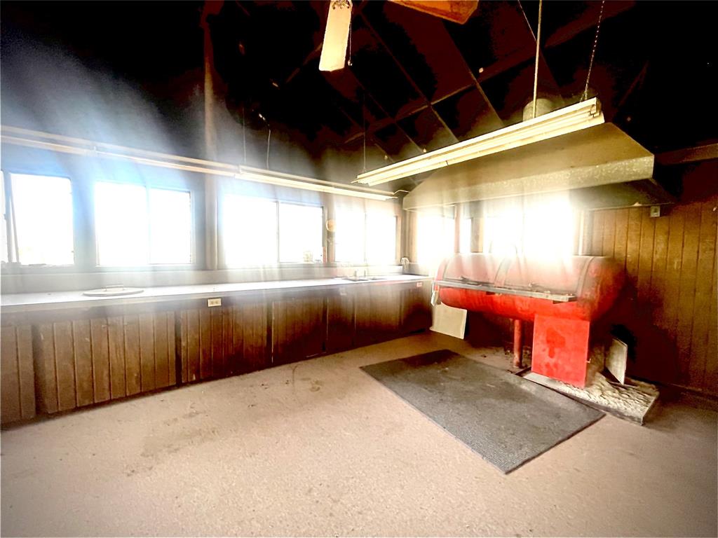 3141 Rogers Road Jacksboro, TX 76458 - Photo 18 of 40 a view of an empty room with a window
