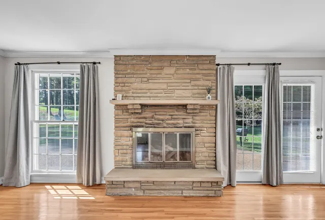 $2,250 | 590 Dunbar Cave Road, Clarksville, TN 37043