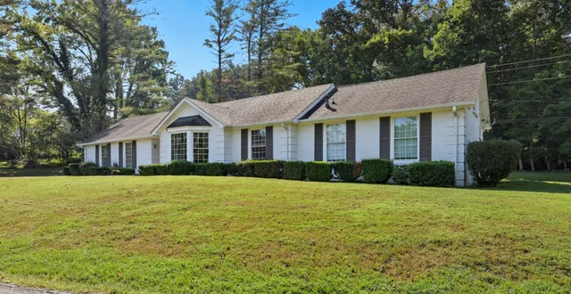 $2,250 | 590 Dunbar Cave Road, Clarksville, TN 37043