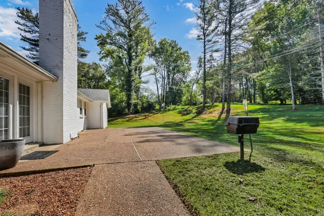 $2,250 | 590 Dunbar Cave Road, Clarksville, TN 37043