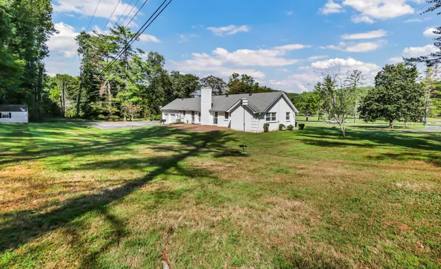 $2,250 | 590 Dunbar Cave Road, Clarksville, TN 37043
