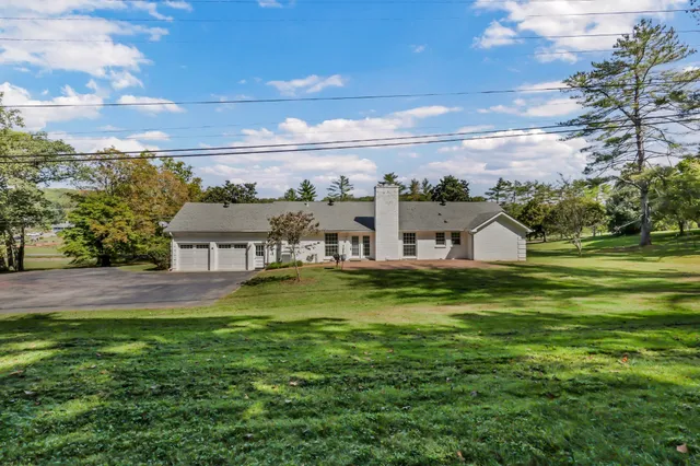 $2,250 | 590 Dunbar Cave Road, Clarksville, TN 37043