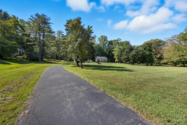 $2,250 | 590 Dunbar Cave Road, Clarksville, TN 37043