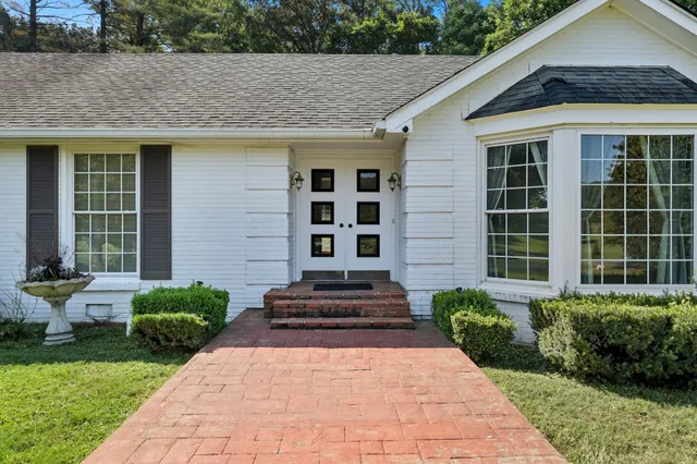 $2,250 | 590 Dunbar Cave Road, Clarksville, TN 37043