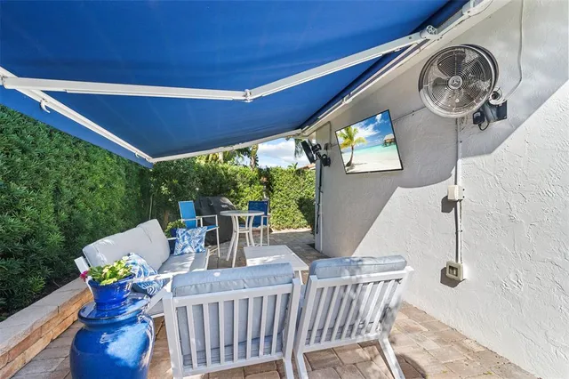 a view of outdoor space yard and patio