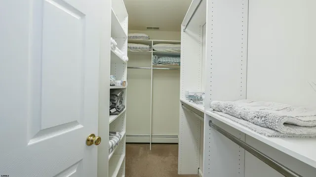 $2,200 | 10 North Adams Avenue, Unit 3, Margate City, NJ 08402