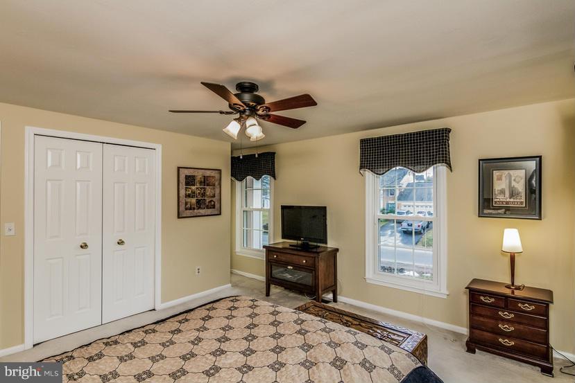 112 Hamilton Road Sterling, VA 20165 - Photo 20 of 27 Bedroom
