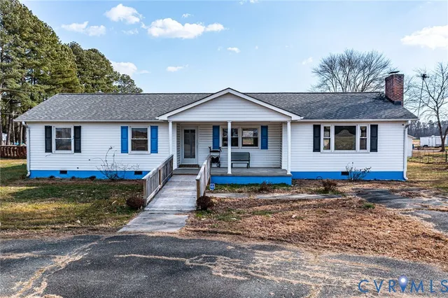 a house view with a garden