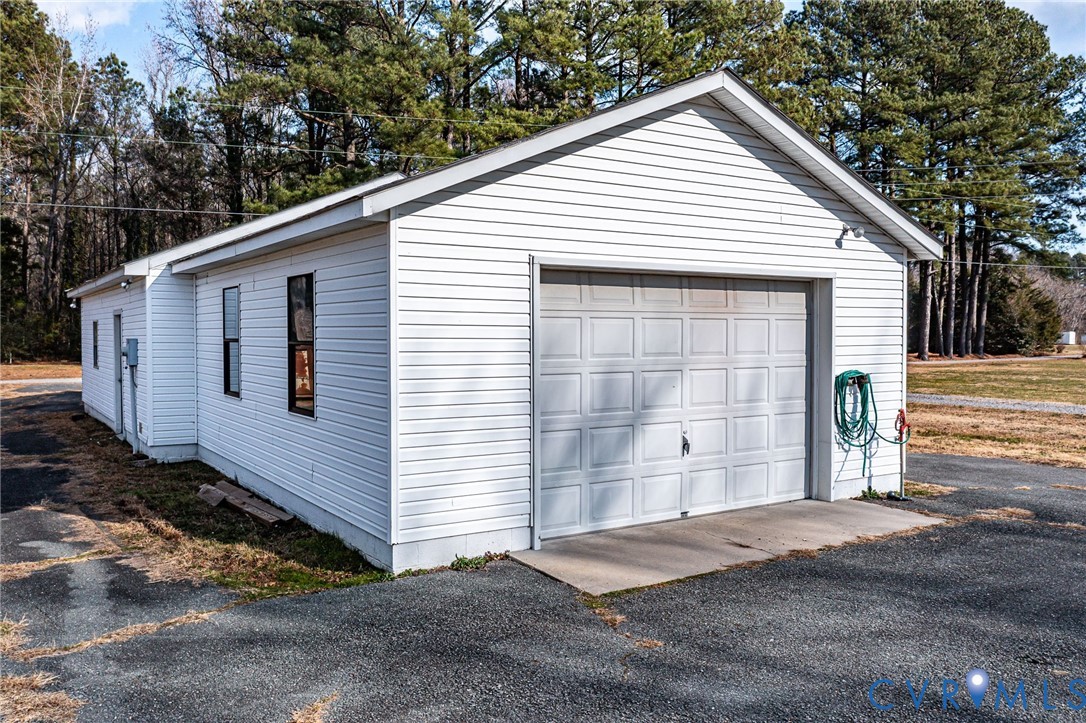 1928 Lake Road Lottsburg, VA 22511 - Photo 37 of 50