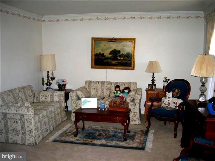 302 Carlyle Road West Chester, PA 19382 - Photo 9 of 11 Living Room