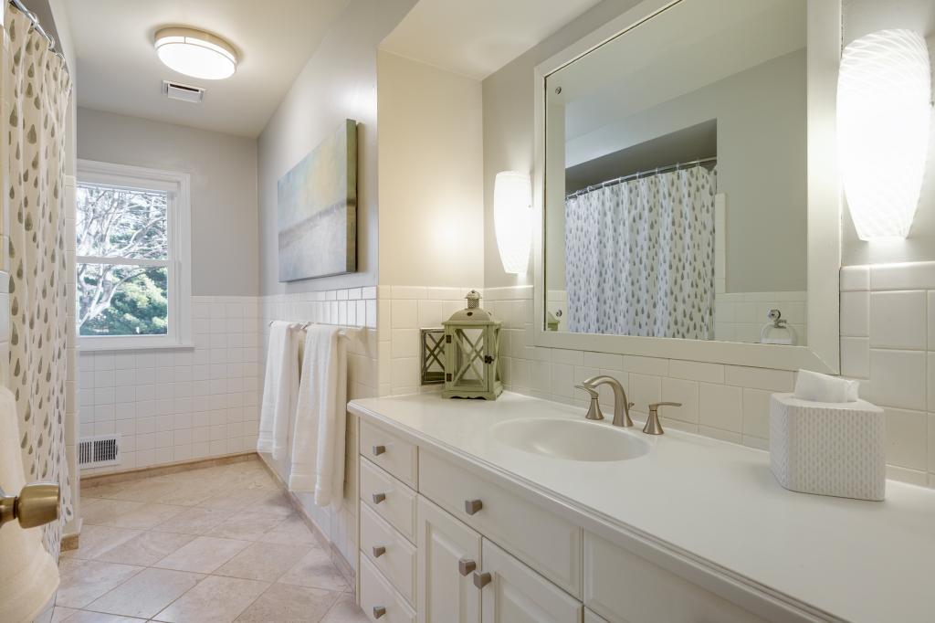 5712 Wycliffe Road Edina, MN 55436 - Photo 13 of 29