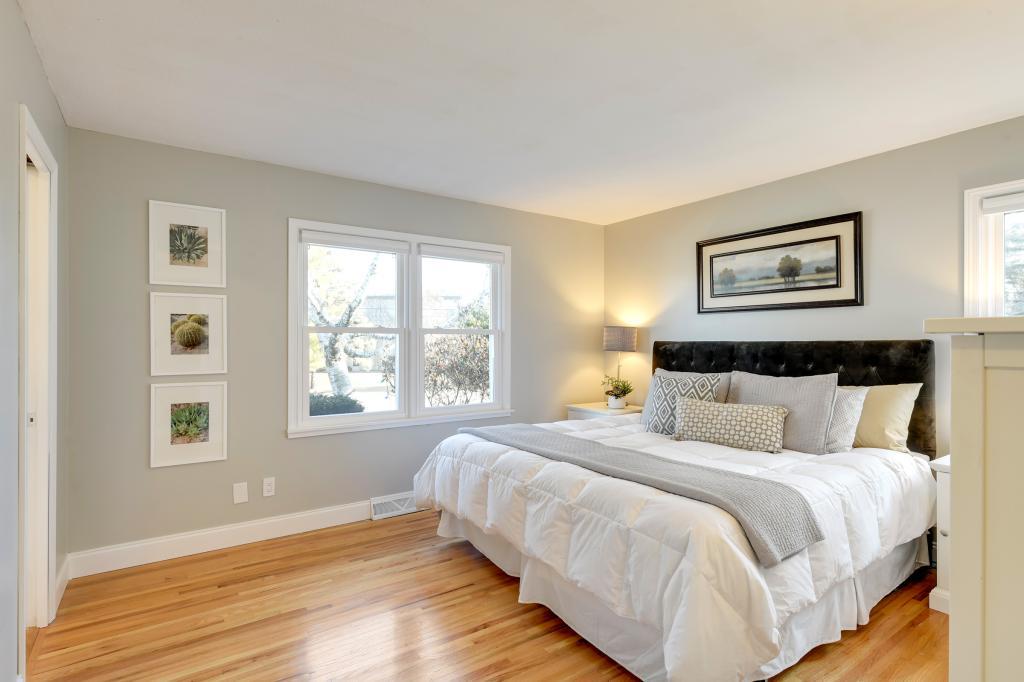 5712 Wycliffe Road Edina, MN 55436 - Photo 8 of 29