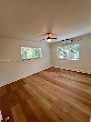 $2,300 | 1198 Marseille Drive, Unit 4, Miami Beach, FL 33141