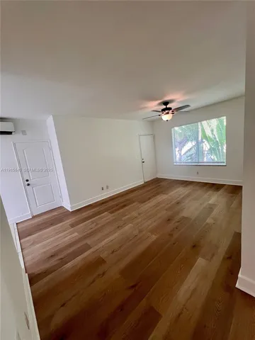 $2,300 | 1198 Marseille Drive, Unit 4, Miami Beach, FL 33141