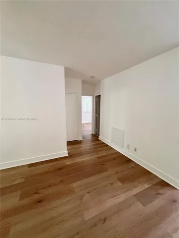 $2,300 | 1198 Marseille Drive, Unit 4, Miami Beach, FL 33141