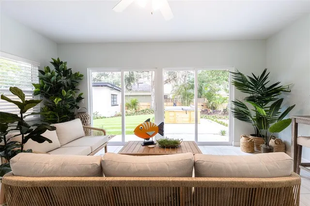 $569,000 | 818 West Plymouth Street, Tampa, FL 33603