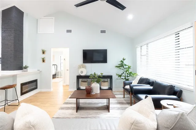 $569,000 | 818 West Plymouth Street, Tampa, FL 33603