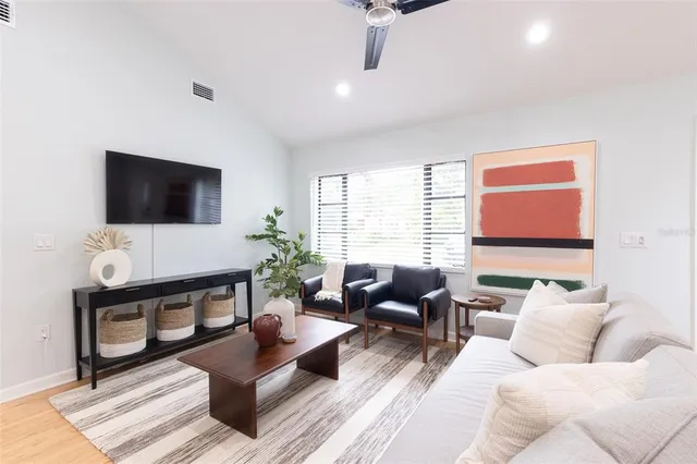 $569,000 | 818 West Plymouth Street, Tampa, FL 33603